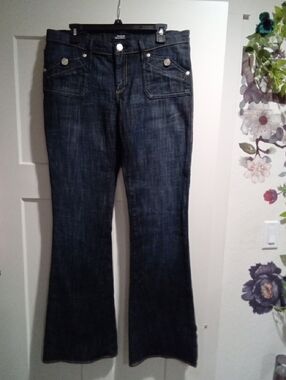 VINTAGE - Rock & Republic Dark Indigo Flared Jeans